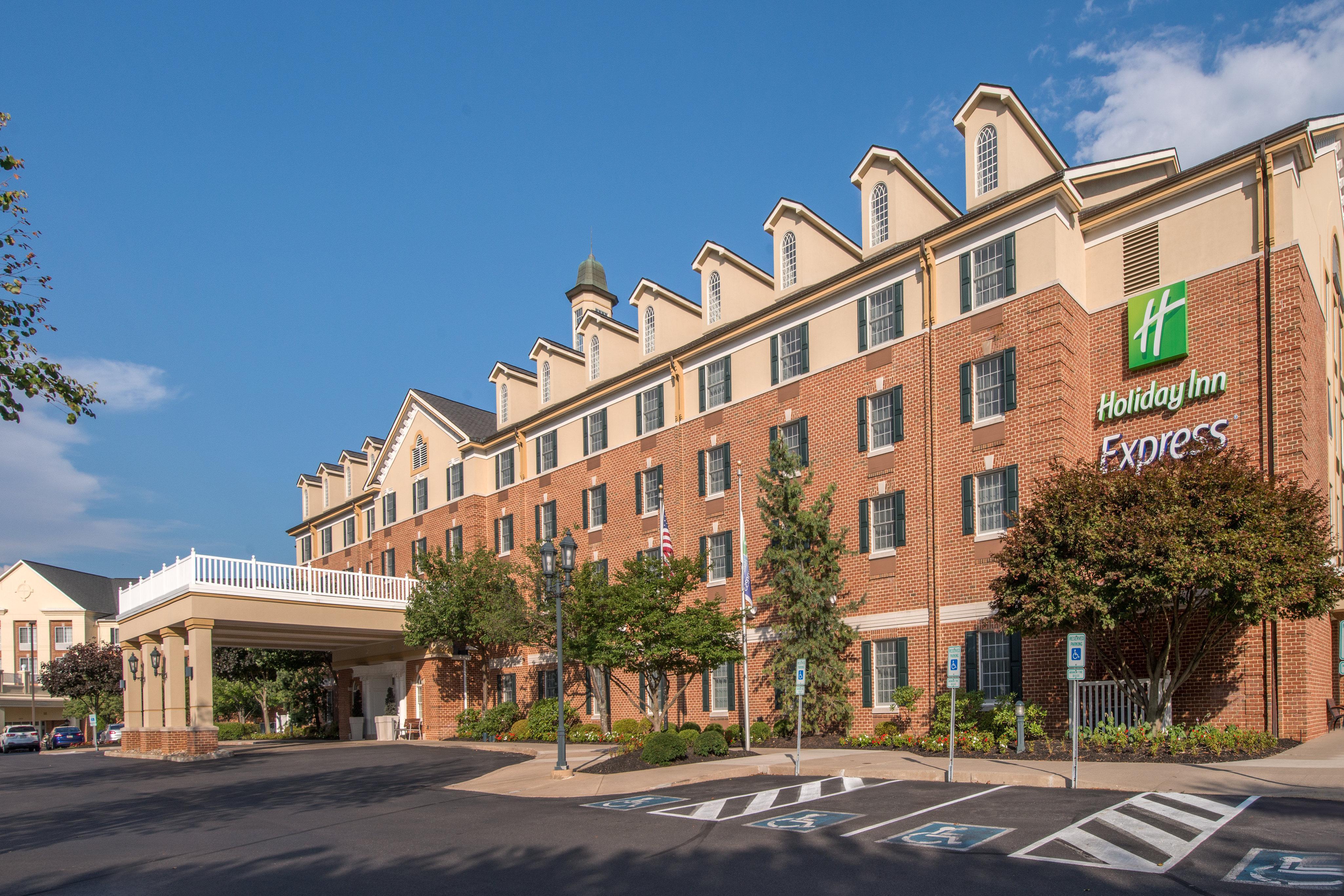 Holiday Inn Express State College At Williamsburg Square, An Ihg Hotel Kültér fotó